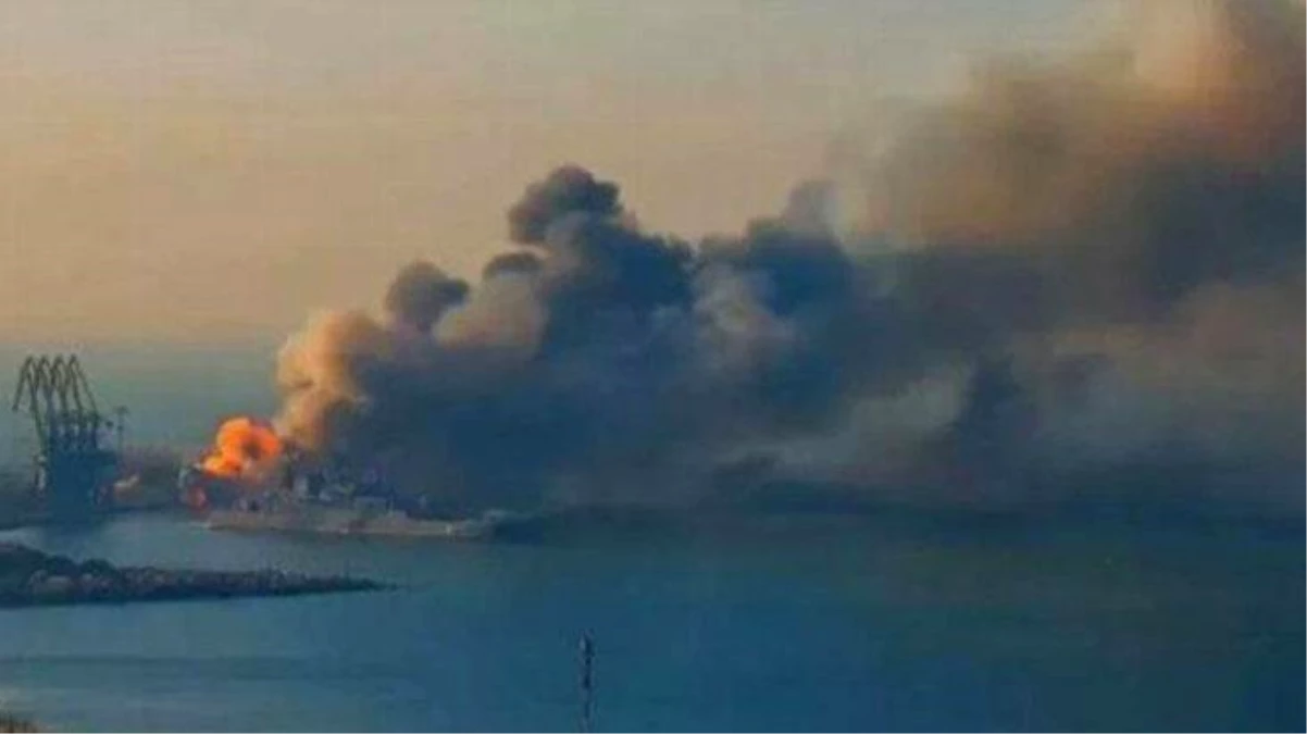 Ukrayna\'da Türk gemisi vuruldu! Gemide mürettebat olmaması faciayı önledi