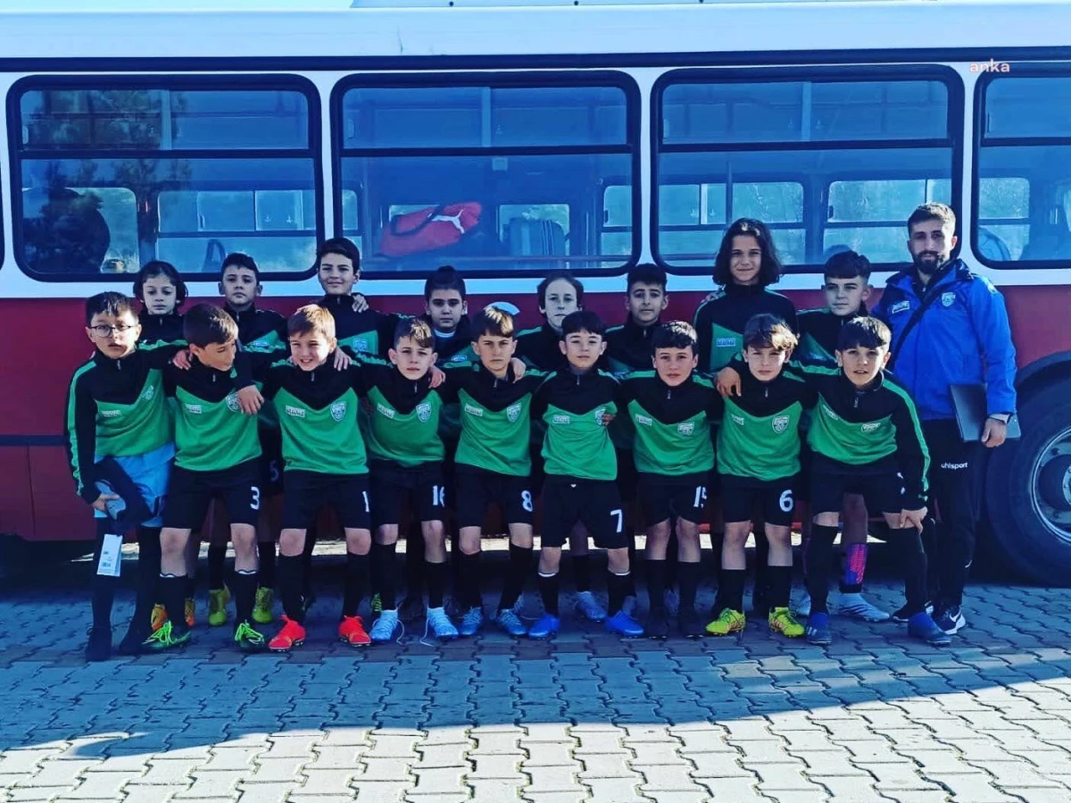 Akhisar Belediyespor, \'Altınordu Futbol Turnuvası\'na Katıldı