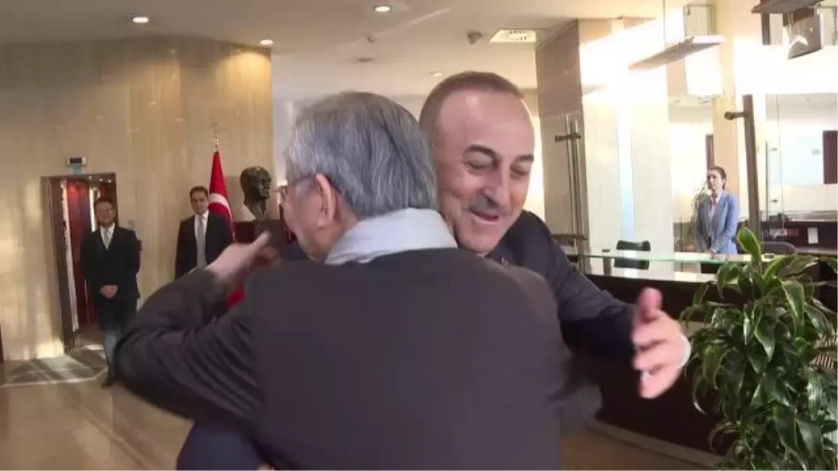 Bakan Çavuşoğlu, Taylandlı mevkidaşı Pramudwinai ile ortak basın toplantısında konuştu: (1)