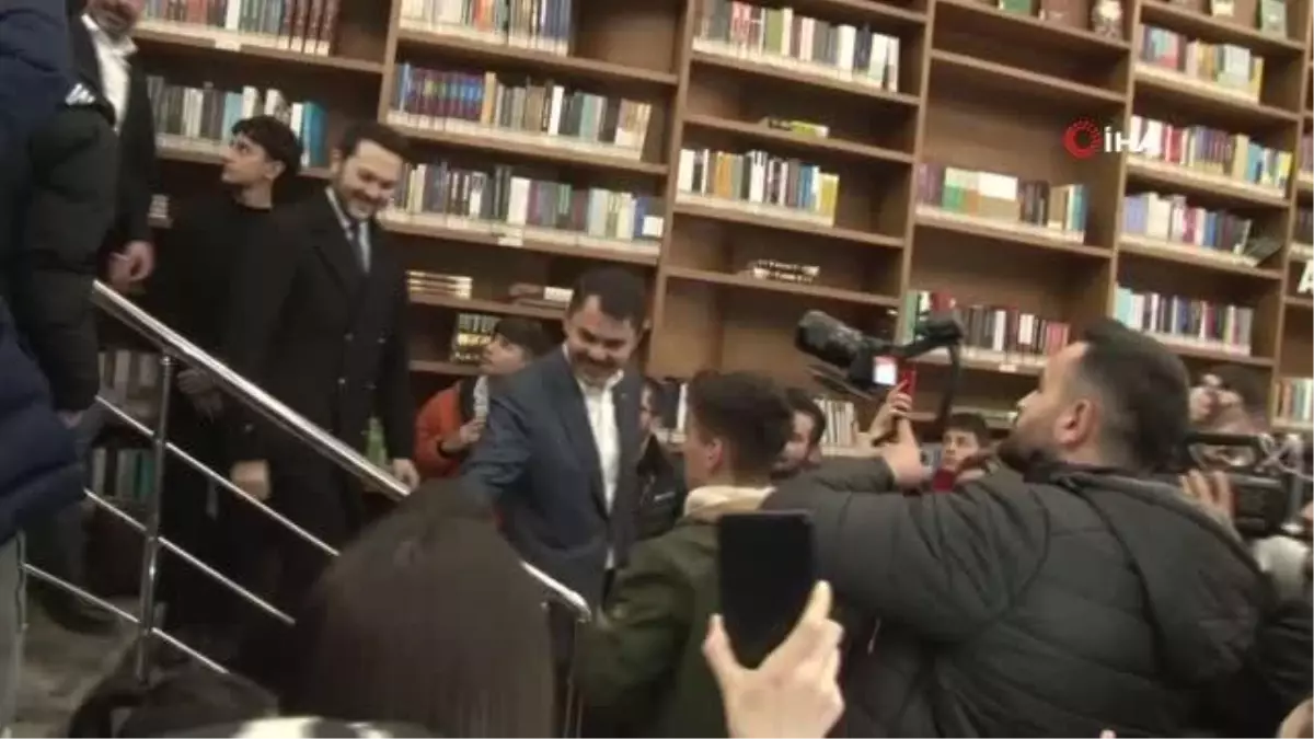 Çevre, Şehircilik ve İklim Değişikliği Bakanı Kurum, Ankara\'da gençlerle bir araya geldi