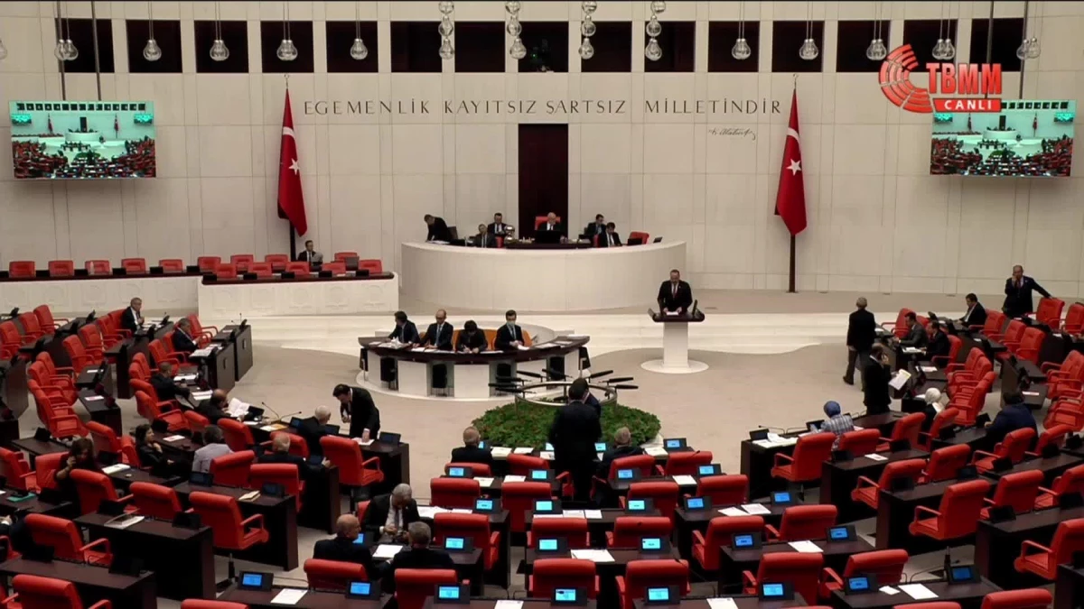 CHP\'nin "Gülhane Askeri Tıp Akademisi ve Askeri Hastanelerin Yeniden Açılmasına İhtiyaç Olup Olmadığının Araştırılması" Önerisi AKP ve MHP Oylarıyla...
