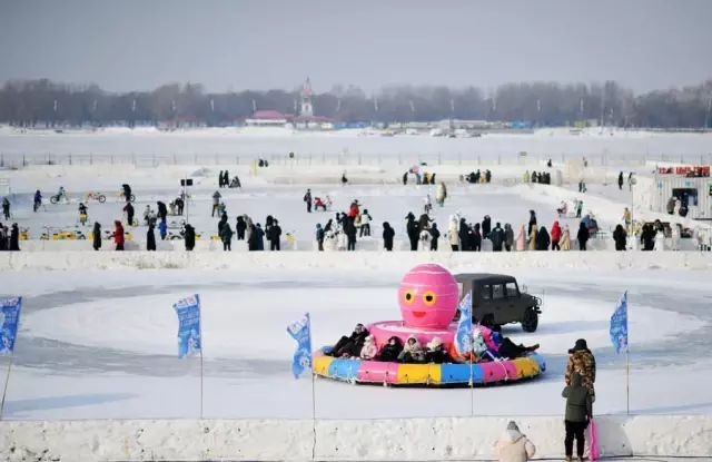 Çin'in Harbin Kenti, Kar ve Buz Aktiviteleriyle Capcanlı