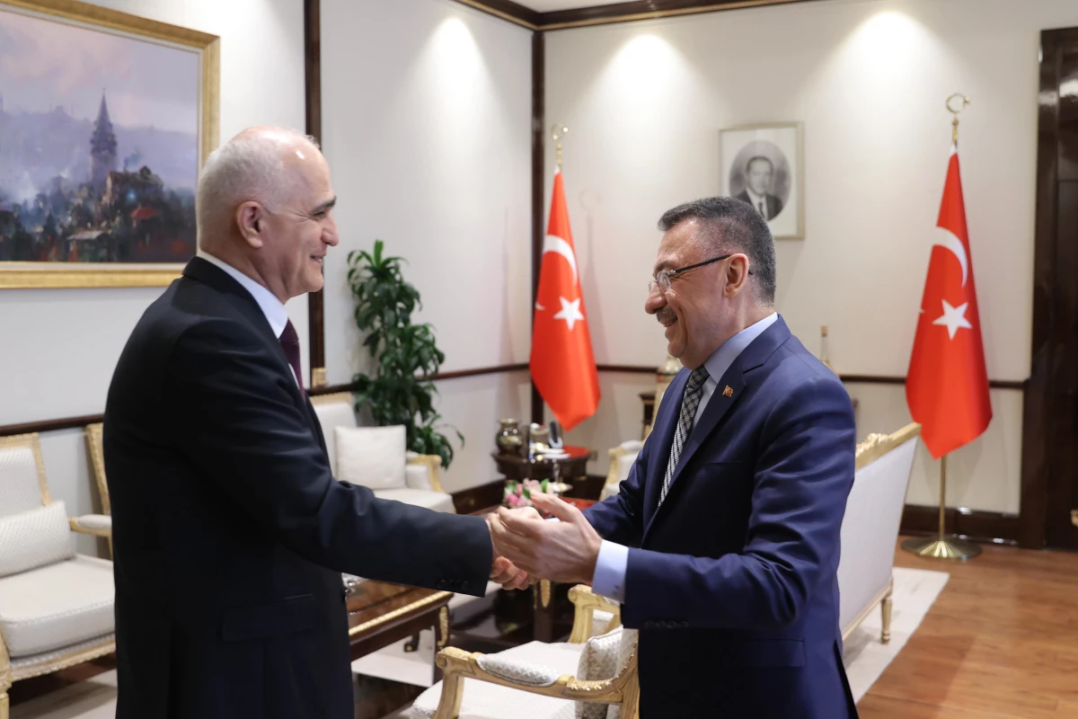 Cumhurbaşkanı Yardımcısı Oktay, Azerbaycan heyetini kabul etti