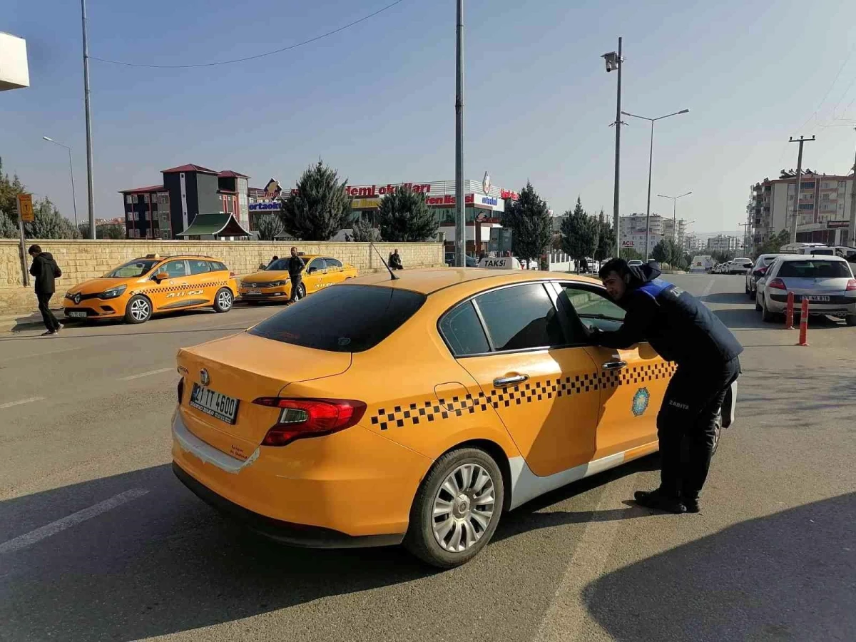 Diyarbakır\'da korsan taksi denetimi yapıldı