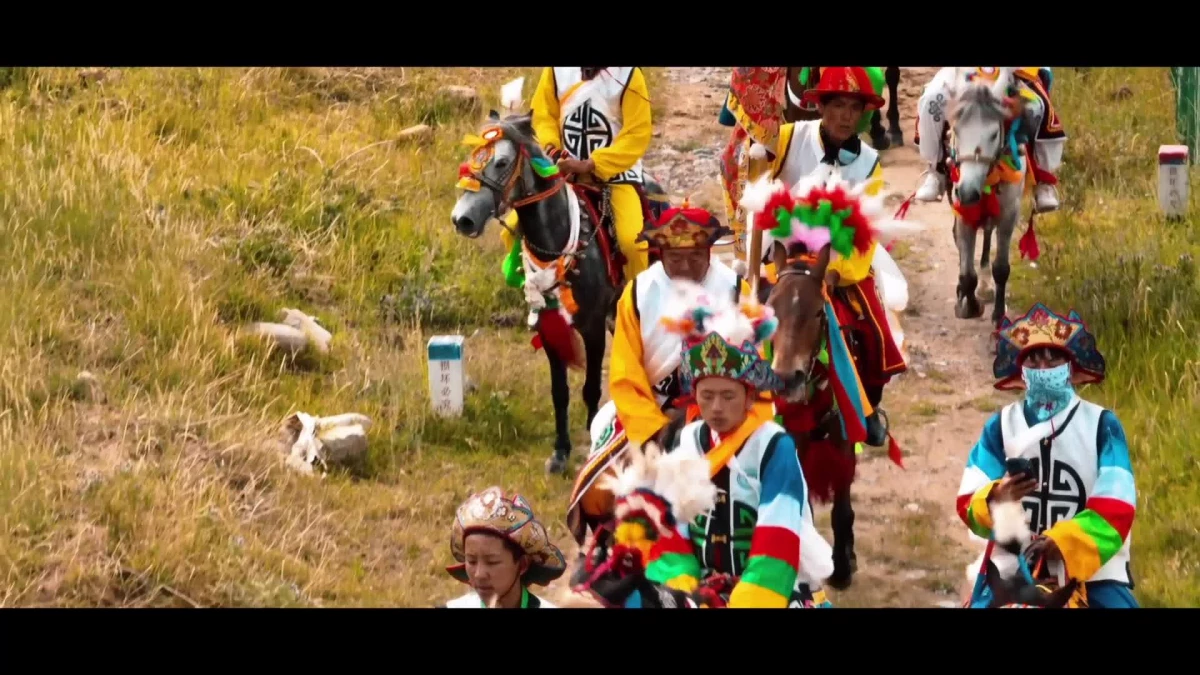 Fpv Özellikli Drone ile Tibet\'i Keşfedin: Platoda At Yarışı