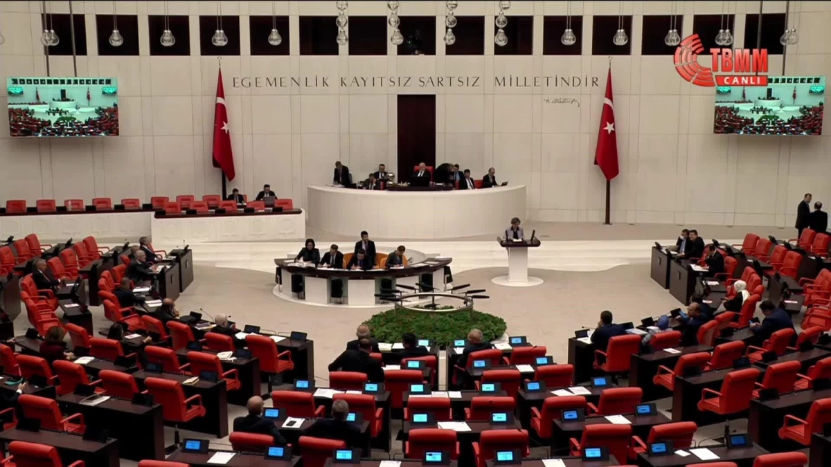 Hdp\'nin "Gizli Tanıklığın Hukuka Verdiği Zararların Araştırılması" Önerisi, AKP ve MHP\'li Milletvekillerinin Oylarıyla Reddedildi