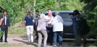 MONTEVİDEO - Uruguay'da bulunan Brezilya Devlet Başkanı Lula, 'Pepe'nin mavi Vosvos'una bindi