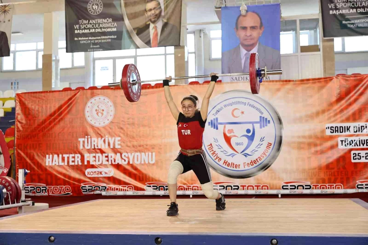 Türkiye U23 Halter Şampiyonası, Tokat\'ta başladı