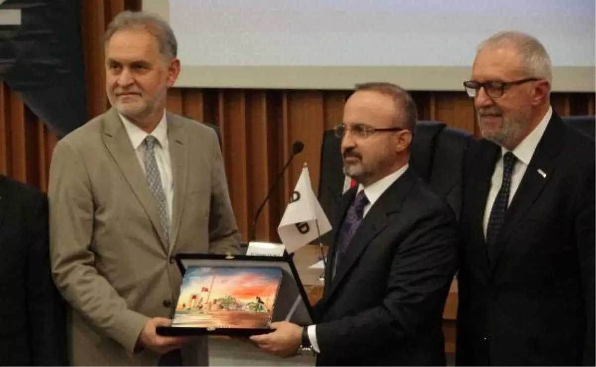 AK Partili Turan: "Hangi Türk\'ün uzaya gideceği bile belli oldu. Ama hala 6\'lı masanın adayı belli olmadı"