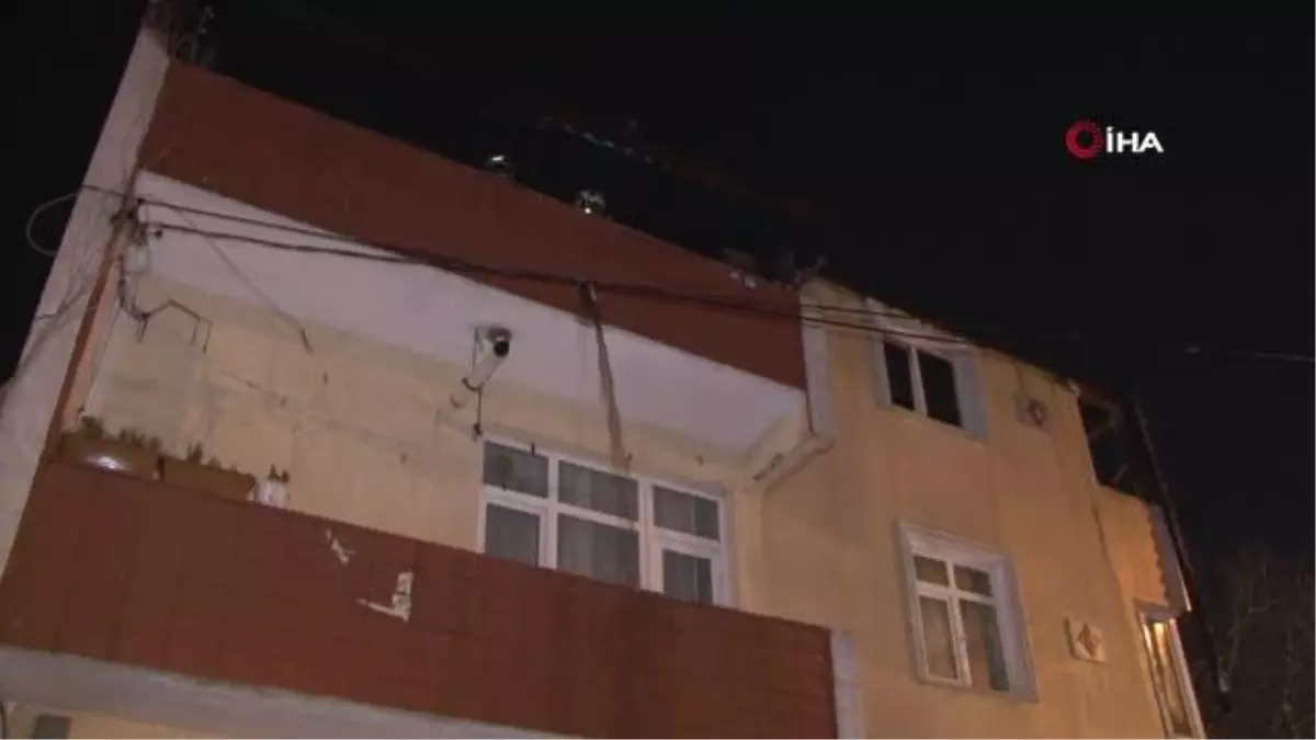 Alev alev yanan evden geriye bir tek Kur\'an-ı Kerim kaldı