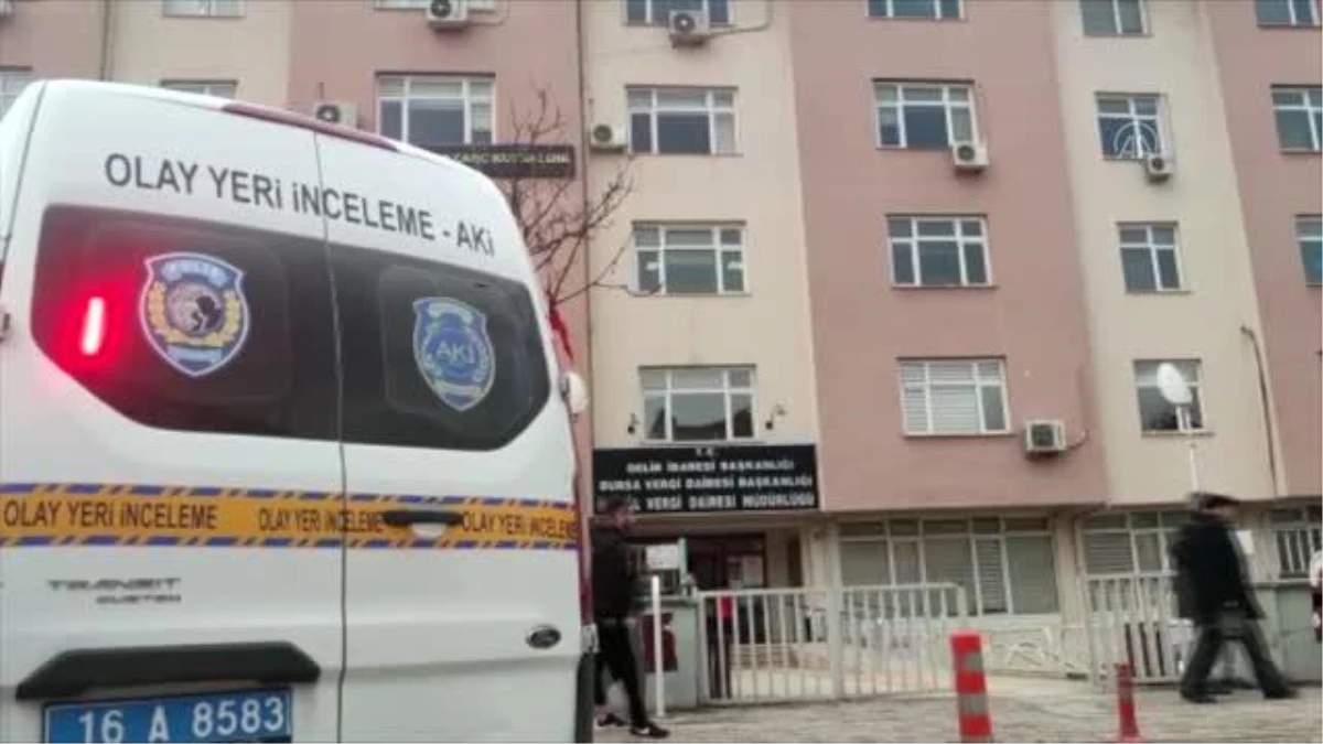 Bursa\'da avukat çift silahlı saldırıda yaralandı