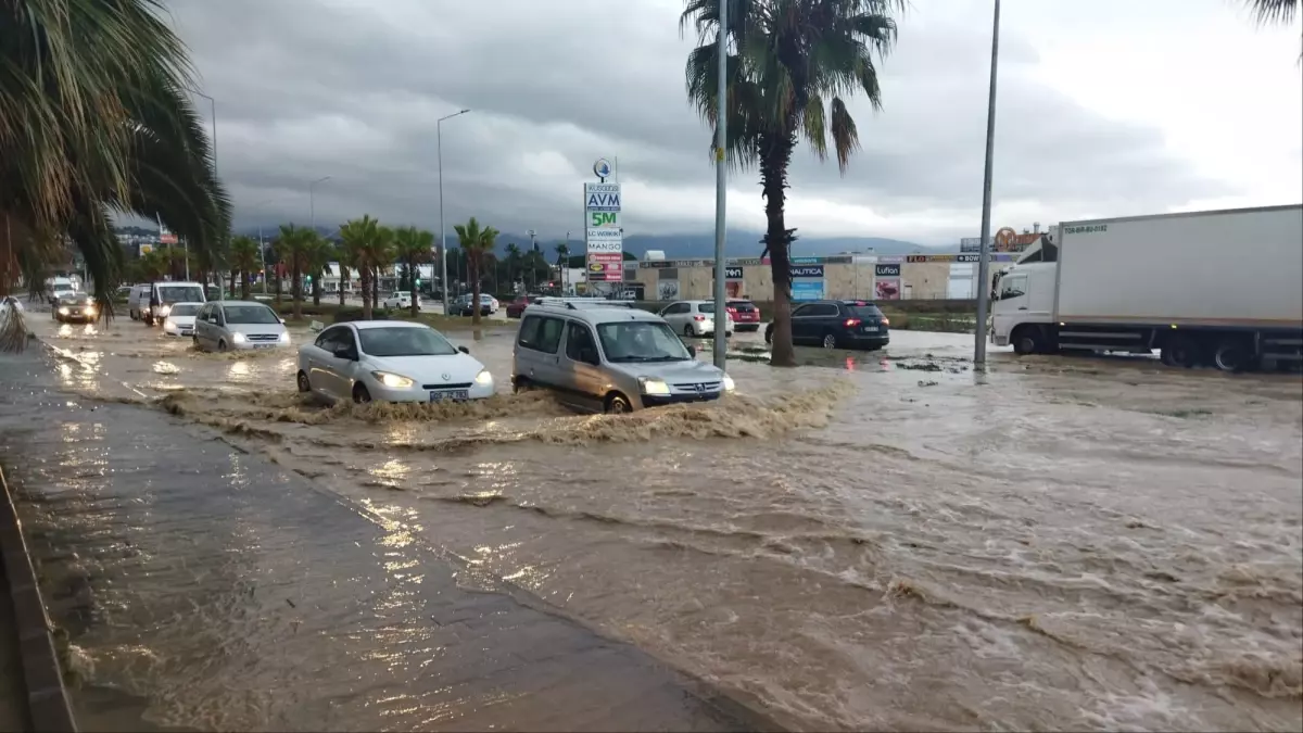 Sağanak ve dolu etkili oldu (2)