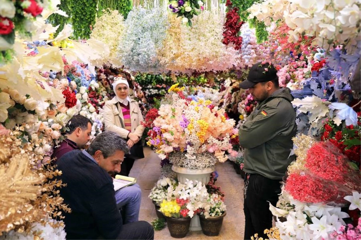Çin Yapımı Yapay Çiçekler Iraklılar Arasında Popüler