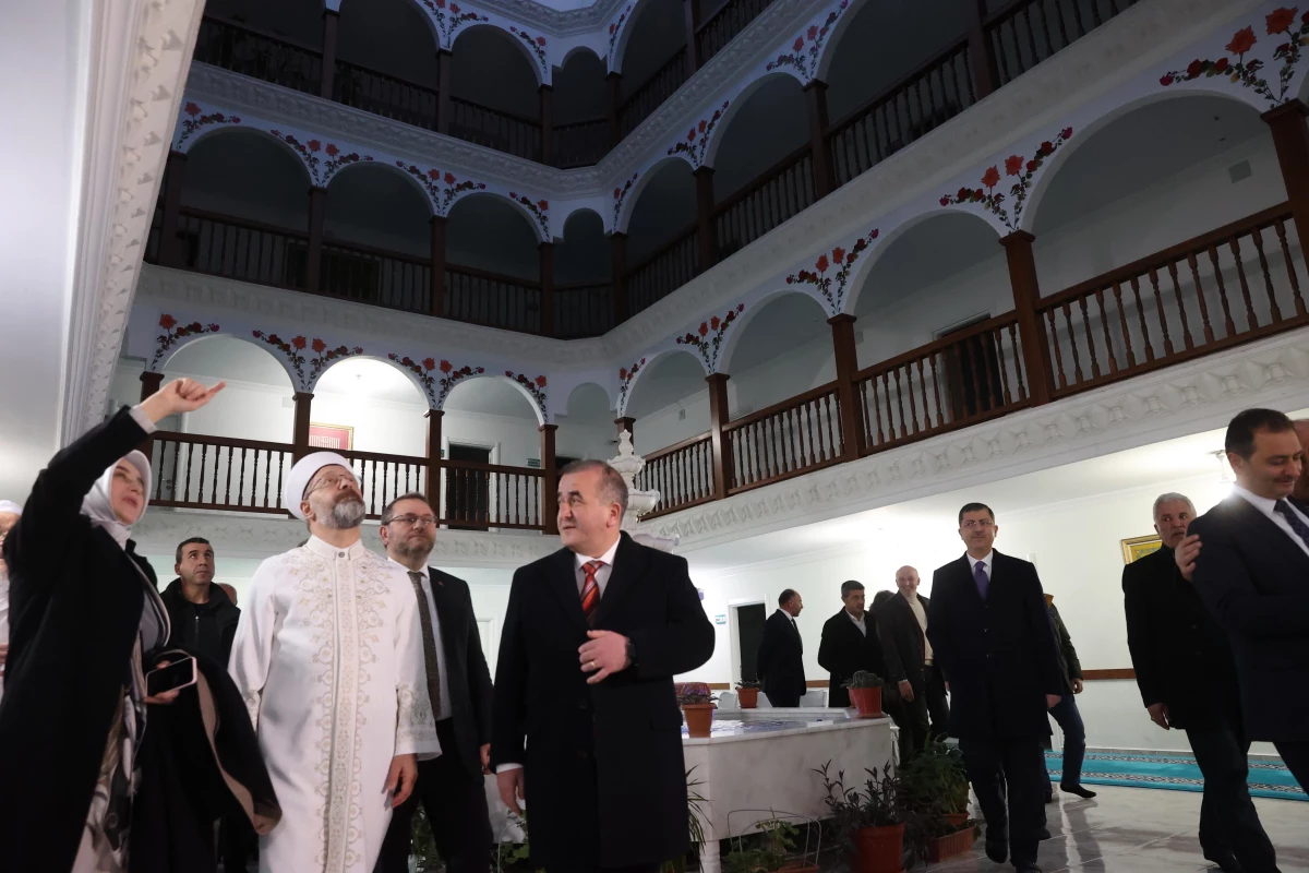 Diyanet İşleri Başkanı Erbaş, Tokat\'ta Kur\'an kurslarını ziyaret etti