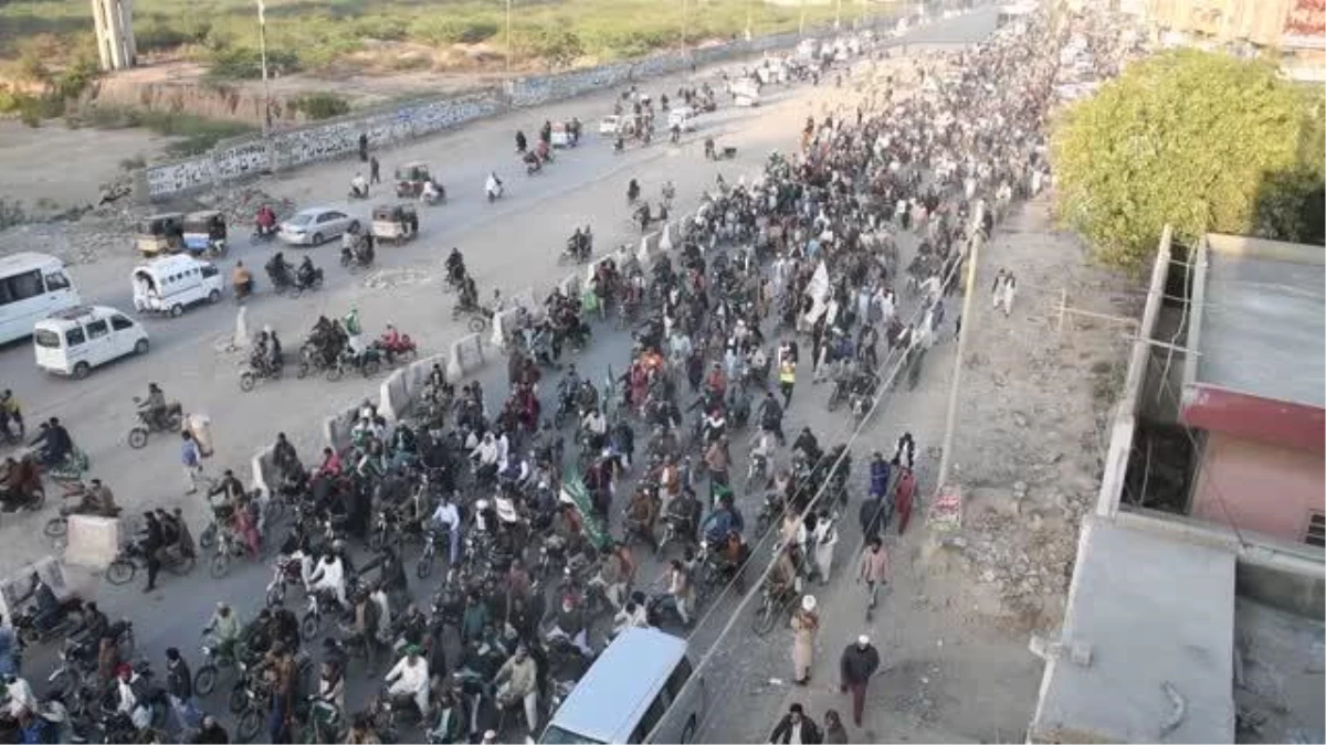 Bazı Avrupa ülkelerinde Kur\'an-ı Kerim\'in yakılması, Pakistan\'da protesto edildi