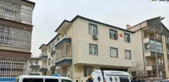 Kapısının önünde ölü bulundu