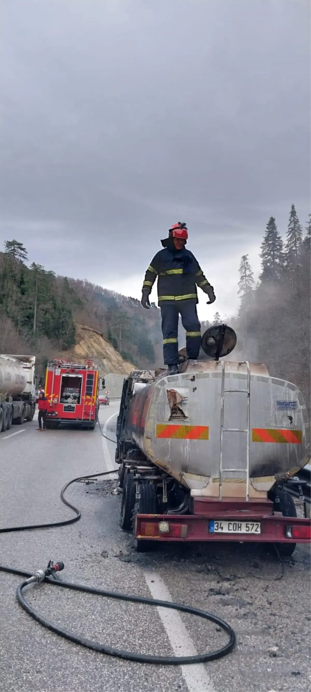 Zonguldak\'ta mazot yüklü tankerde çıkan yangın söndürüldü