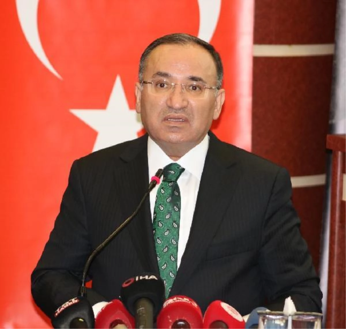 Adalet Bakanı Bozdağ: İftira eden cezasını göze alsın (2)