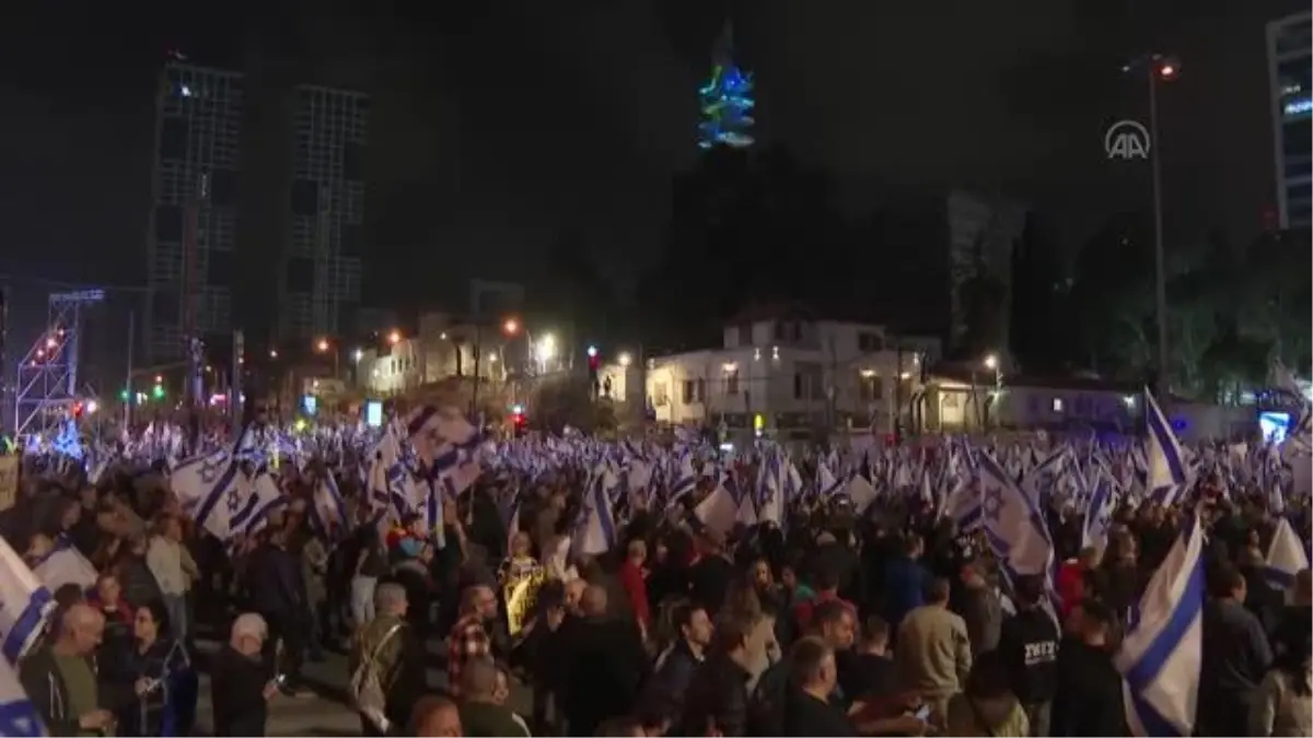 İsrail\'de Netanyahu hükümetinin yargı düzenlemesine karşı kitlesel protesto