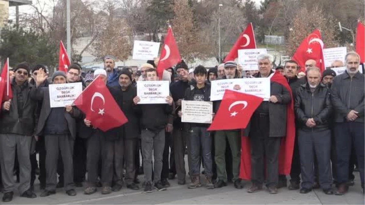 İsveç\'te Kur\'an-ı Kerim yakılması Konya\'da protesto edildi