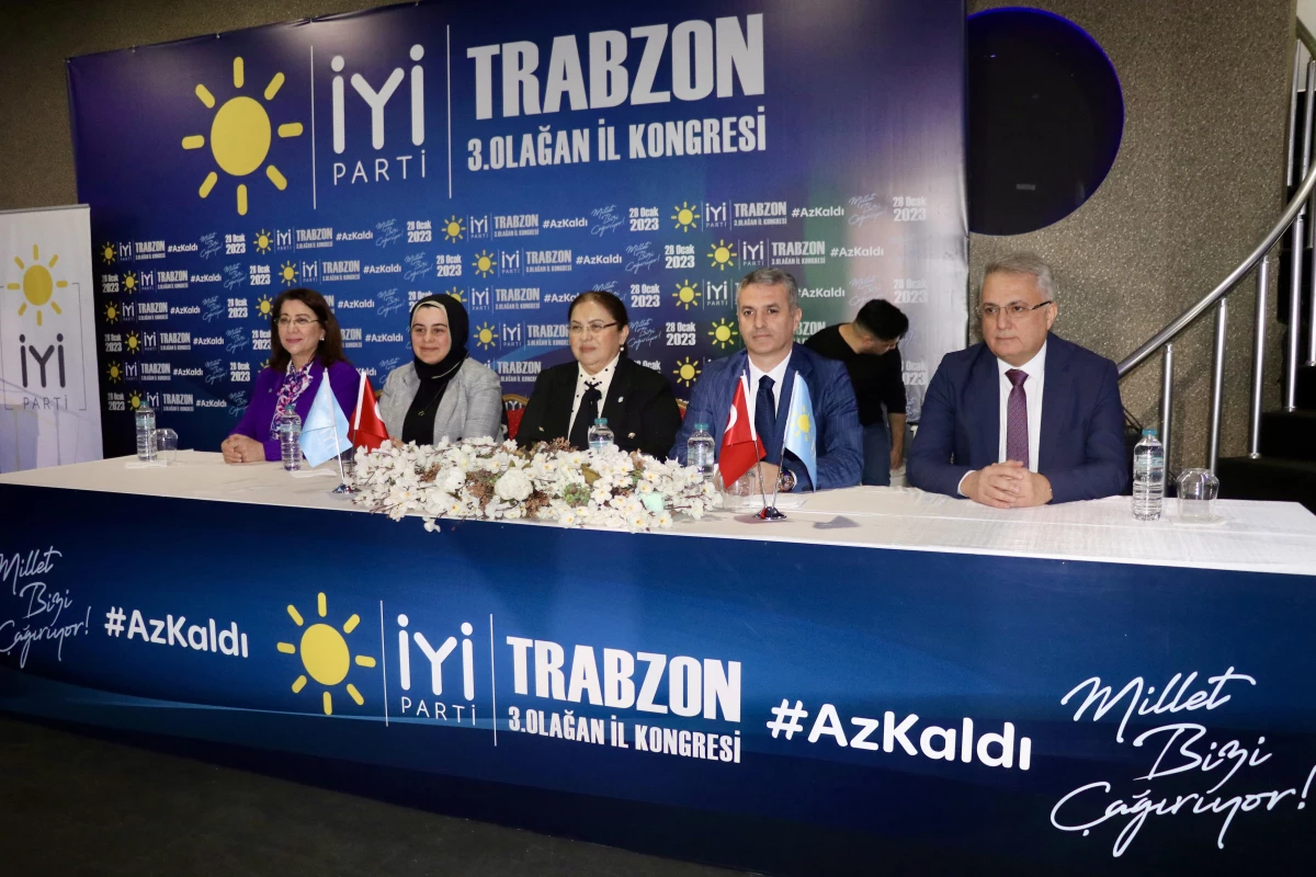 İYİ Parti\'li Ünzile Yüksel, partisinin Trabzon Kongresinde konuştu
