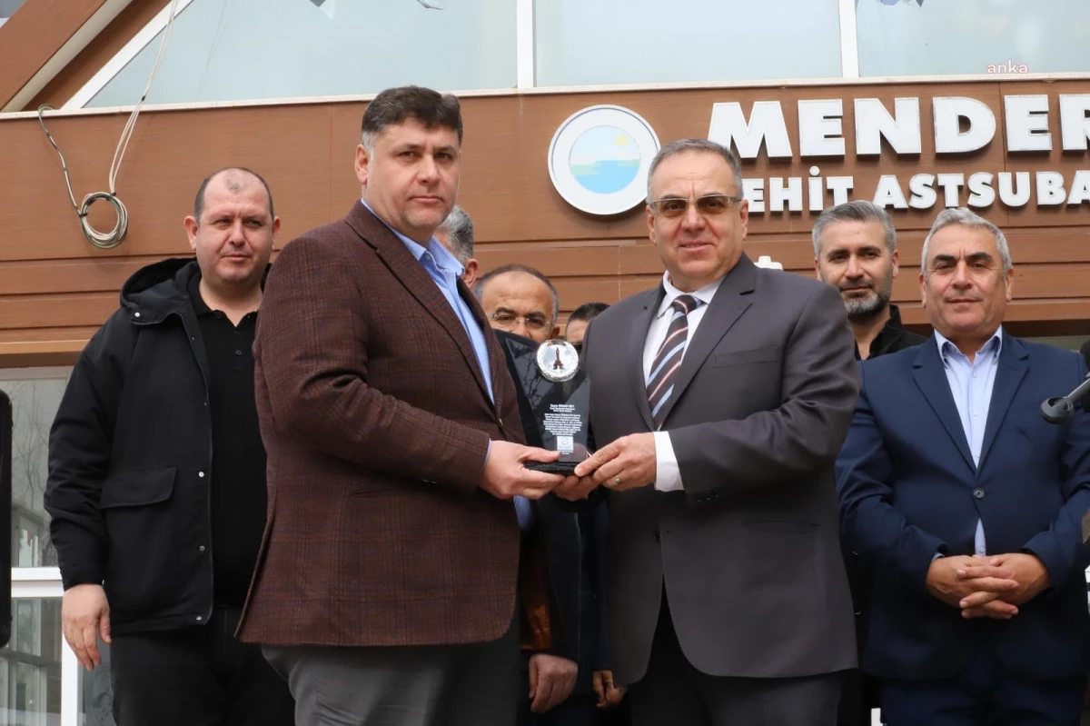 İzmir Büyükşehir Belediyesi\'ne Çifte Ödül
