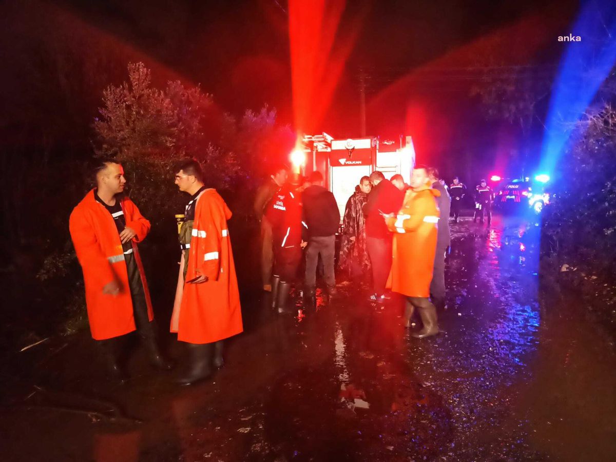 Konyaaltı Belediyesi Ekipleri Afet Nöbetinde