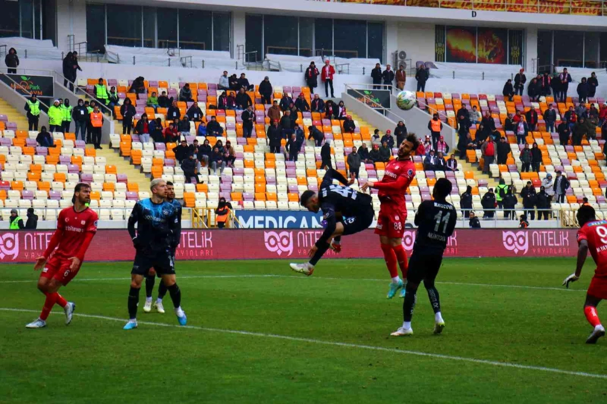 Spor Toto Süper Lig: DG Sivasspor: 1 Adana Demirspor: 2 (Maç sonucu)