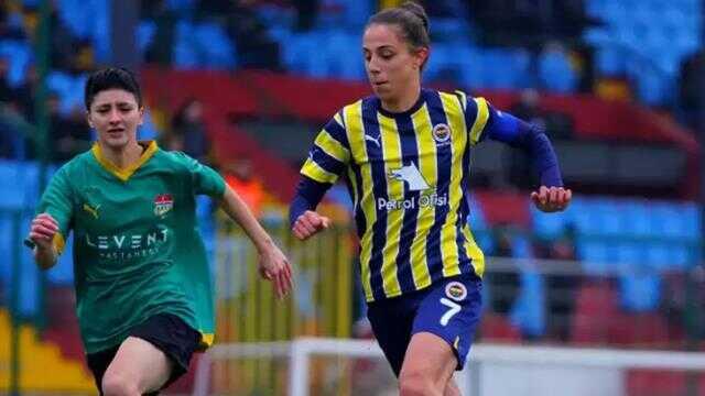 Tabeladaki skoru görenler küçük dilini yuttu! Fenerbahçe'den tarihi fark