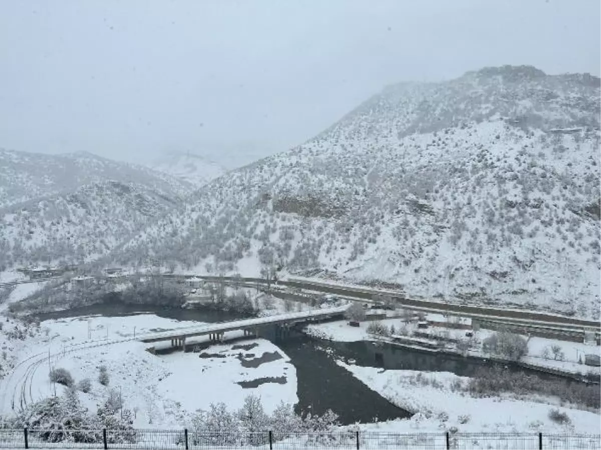 TUNCELİ\'DE KAR YAĞIŞI