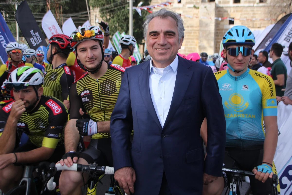 Türkiye Kış Bisiklet Yarışları serisi Aspendos\'ta başladı