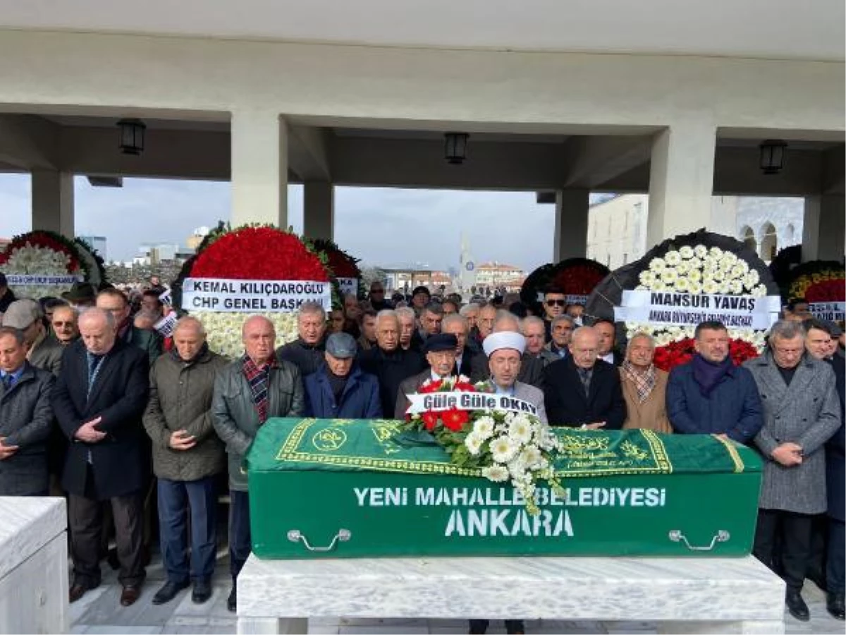 Kemal Kılıçdaroğlu, Murat Karayalçın\'ın Ağabeyi Okay Karayalçın\'ın Cenaze Törenine Katıldı