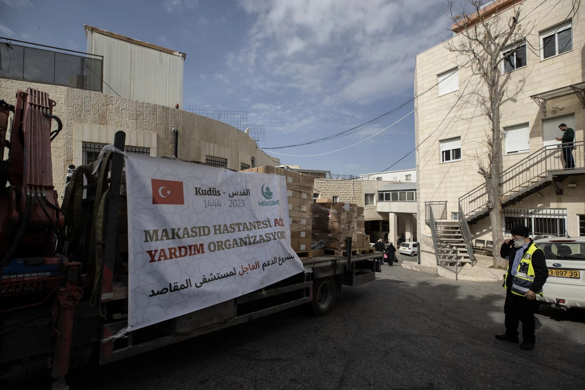 Türk STK\'dan işgal altındaki Doğu Kudüs\'te bulunan hastaneye yardım