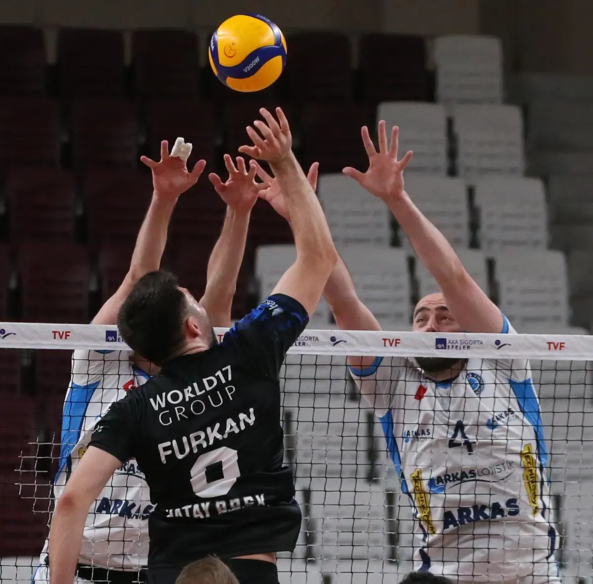 Voleybol: AXA Sigorta Efeler Ligi