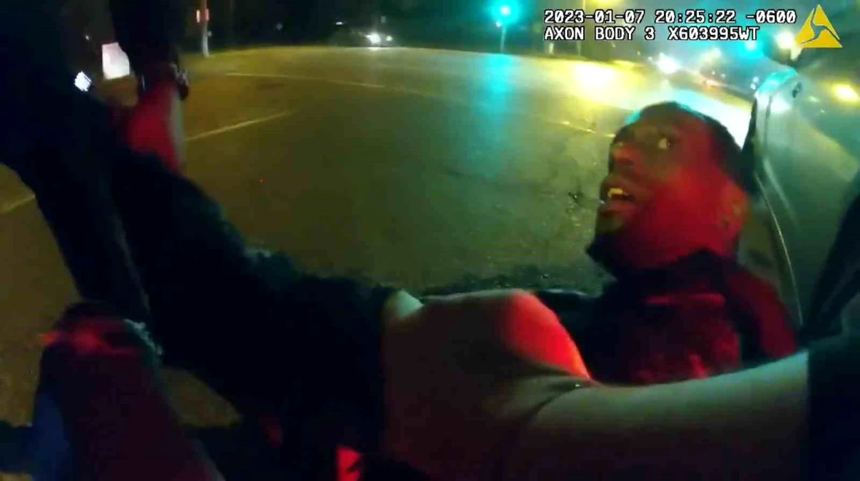 ABD\'de siyahi Tyre Nichols\'un ölümüyle ilgili 1 polis daha açığa alındı