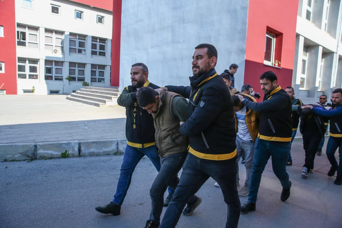 Adana\'da bir kişinin öldüğü silahlı saldırıyla ilgili 4 zanlı tutuklandı