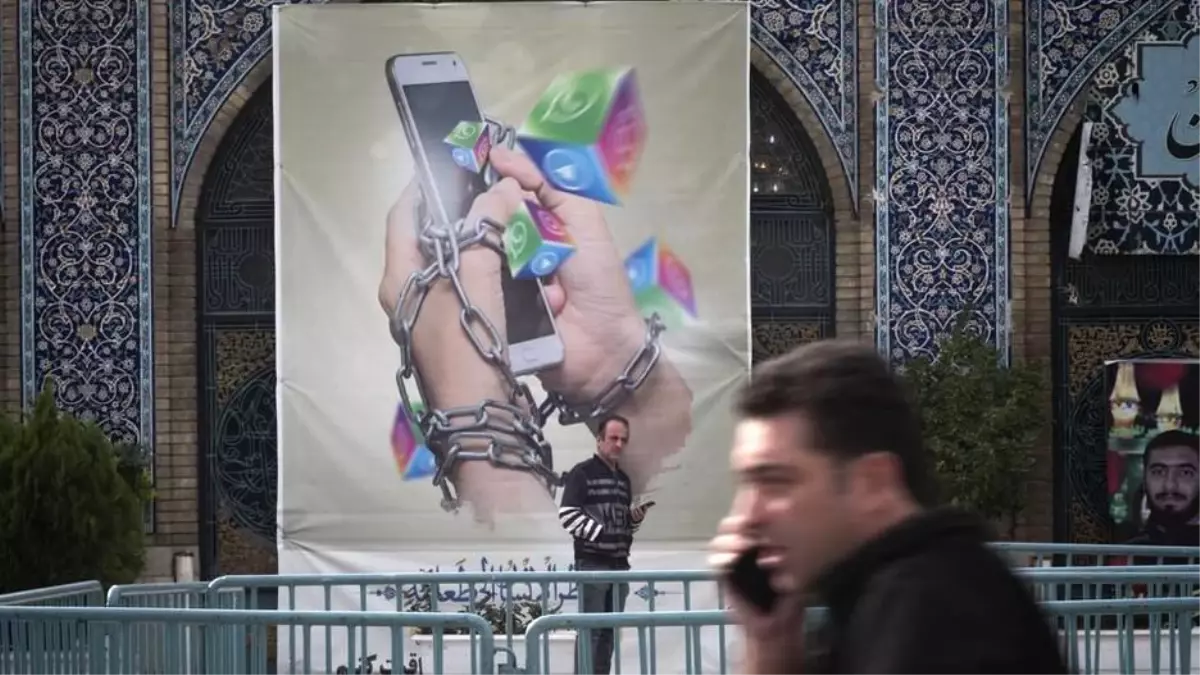 İran\'da protestoların görüntülerini çekip paylaşanlar yıllarca hapis yatabilir