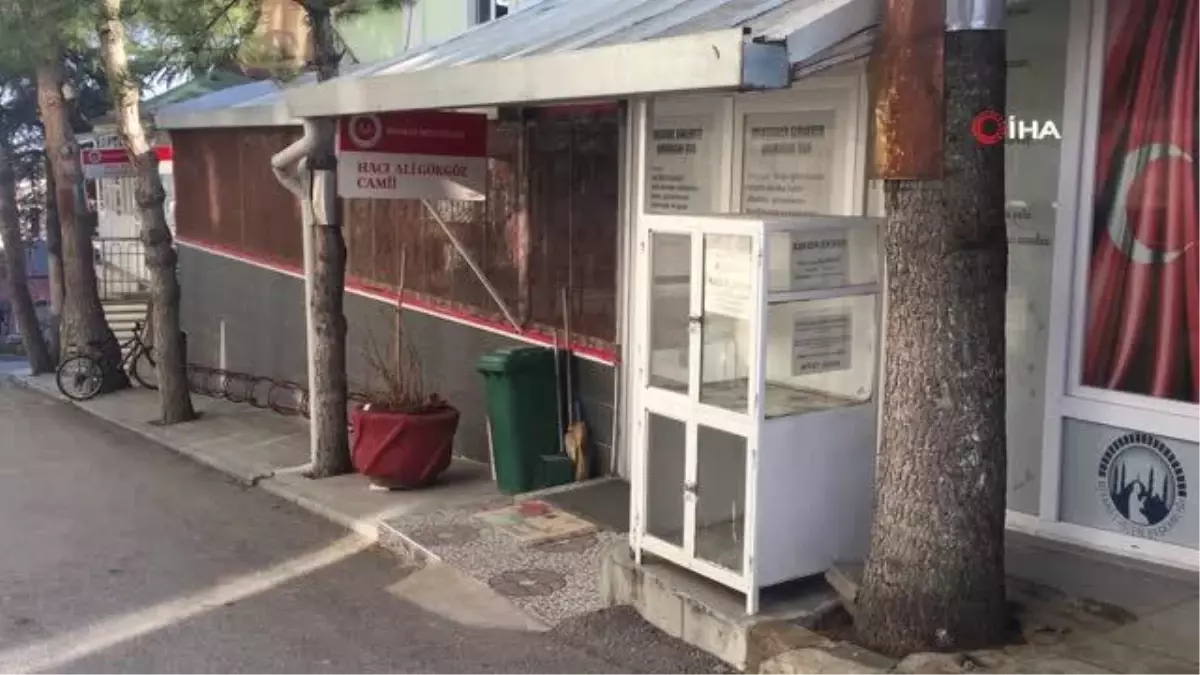 Isparta'da bu camiye giren çıkamıyor