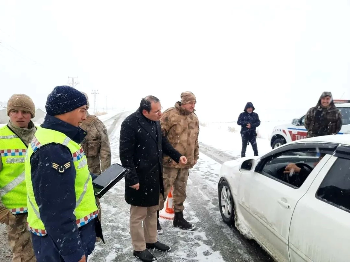 Kaymakam Türker\'den sürücülere kar lastiği ve zincir uyarısı