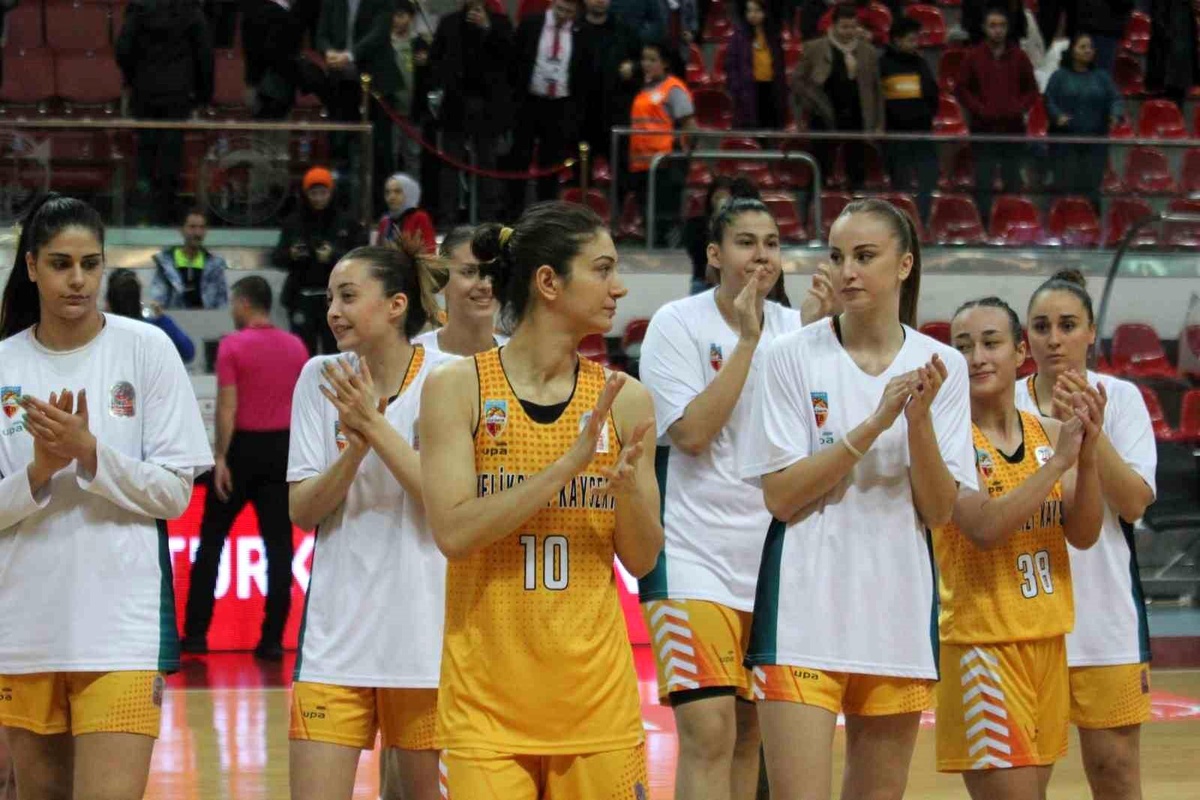 Melikgazi Kayseri Basketbol Başantrenörü Emre Özsarı Açıklaması