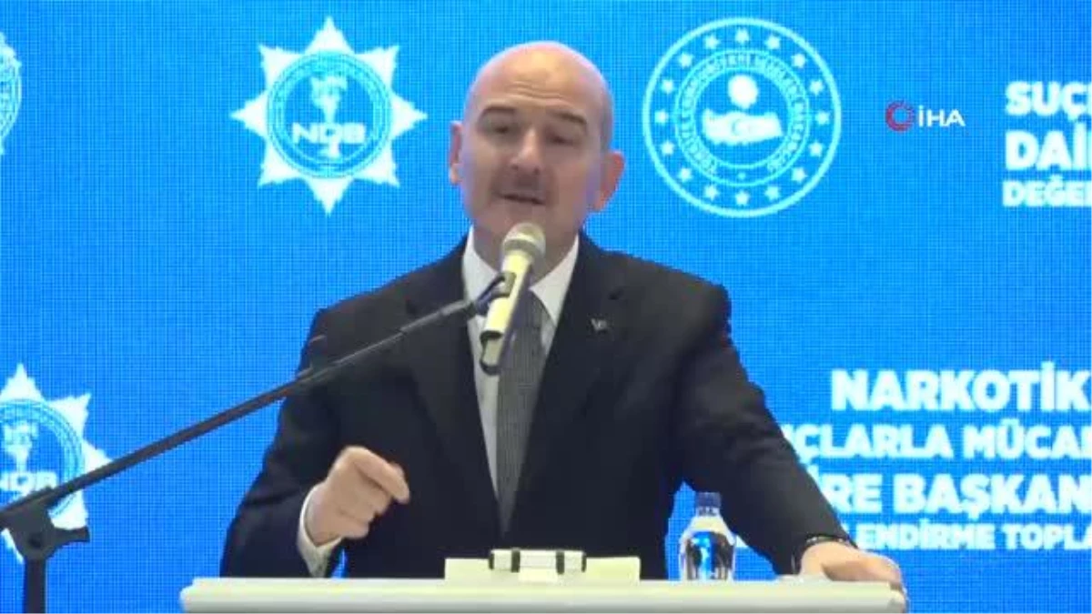 Bakan Soylu: "Birileri kafalarını deve kuşu gibi kuma gömüp, uyuşturucu ve terör meselesini sadece bir iç siyaset ekseninden görebilir"