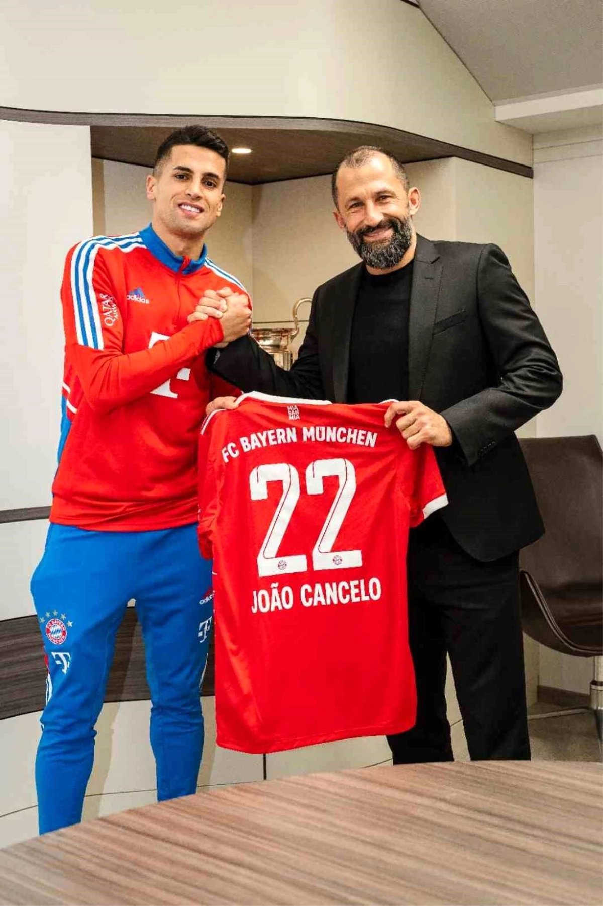 Bayern Münih, Joao Cancelo transferini açıkladı