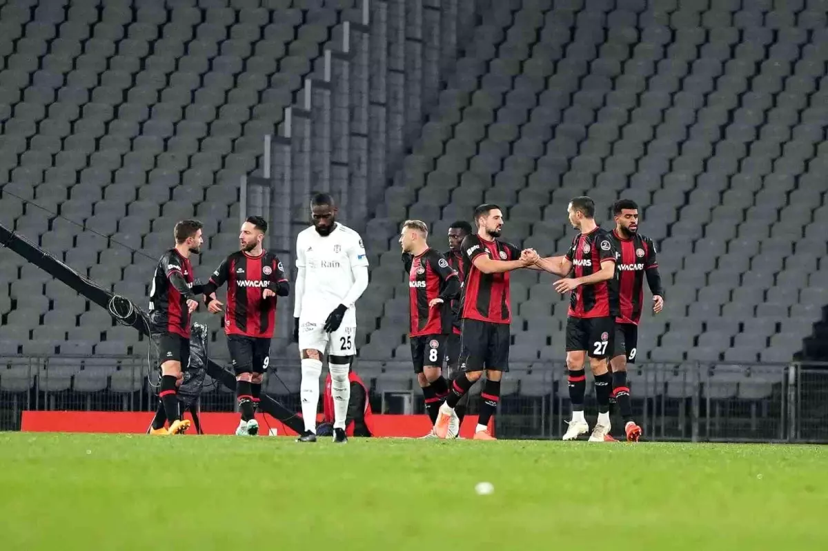 Beşiktaş\'ın 5 maçlık galibiyet serisi sonlandı