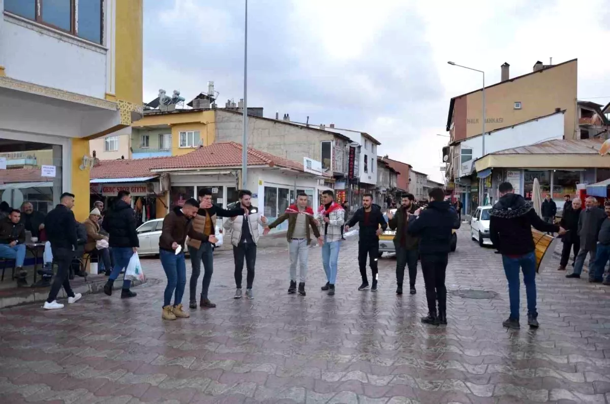 Eksi 10 derecede halaylı asker uğurlaması