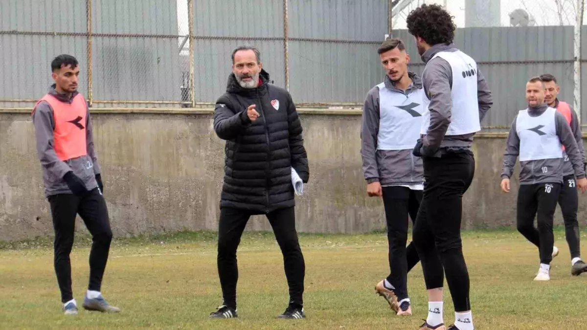 Elazığspor, Cüneyt Biçer\'le 9 haftada 1 galibiyet aldı