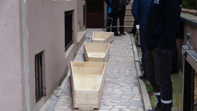 İstanbul'da bir evde anne ve iki çocuğu ölü bulundu! Ekipler tek ihtimal üzerinde duruyor