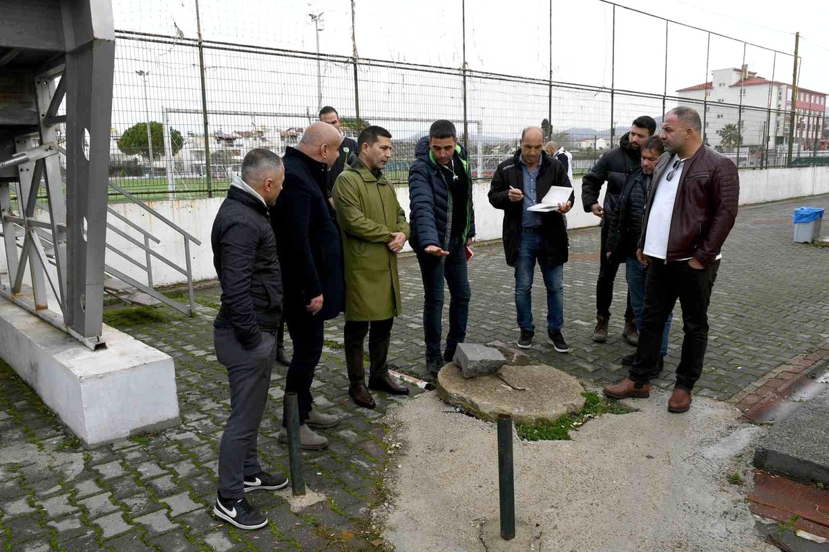 Kuşadası Belediyesi\'nden geleceğin yıldız futbolcular için önemli yatırım