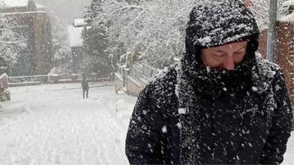 Dün akşam yağan kar ön atıştırmalık! İşte İstanbul\'a asıl karın yağacağı gün