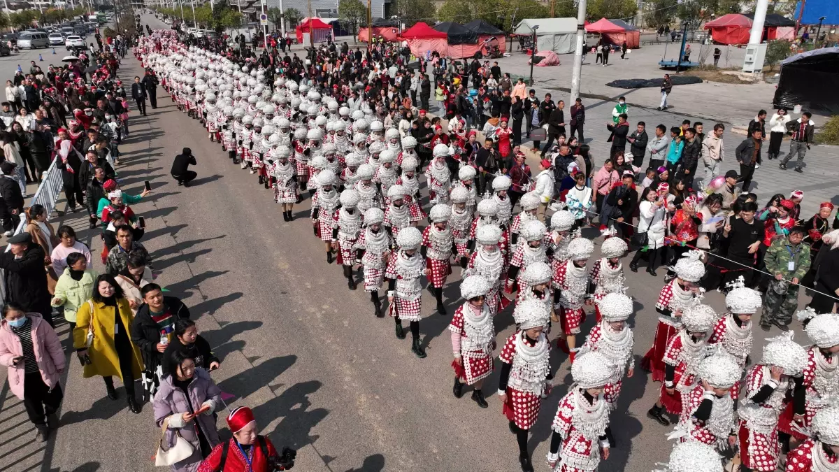 Çin\'de Fener Festivali Kutlamaları