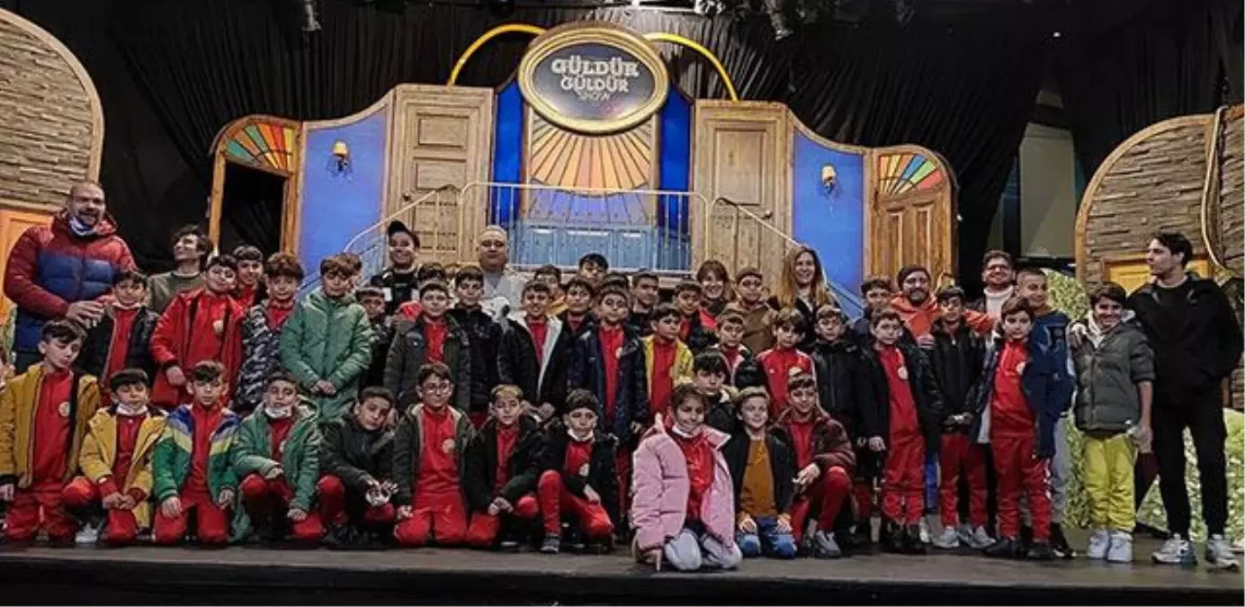 Güldür Güldür Show... ÇOCUKLARIN YÜZÜNÜ GÜLDÜRDÜ!